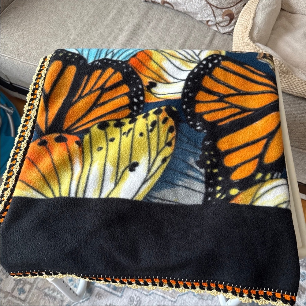 Butterfly Print Fleece Blanket